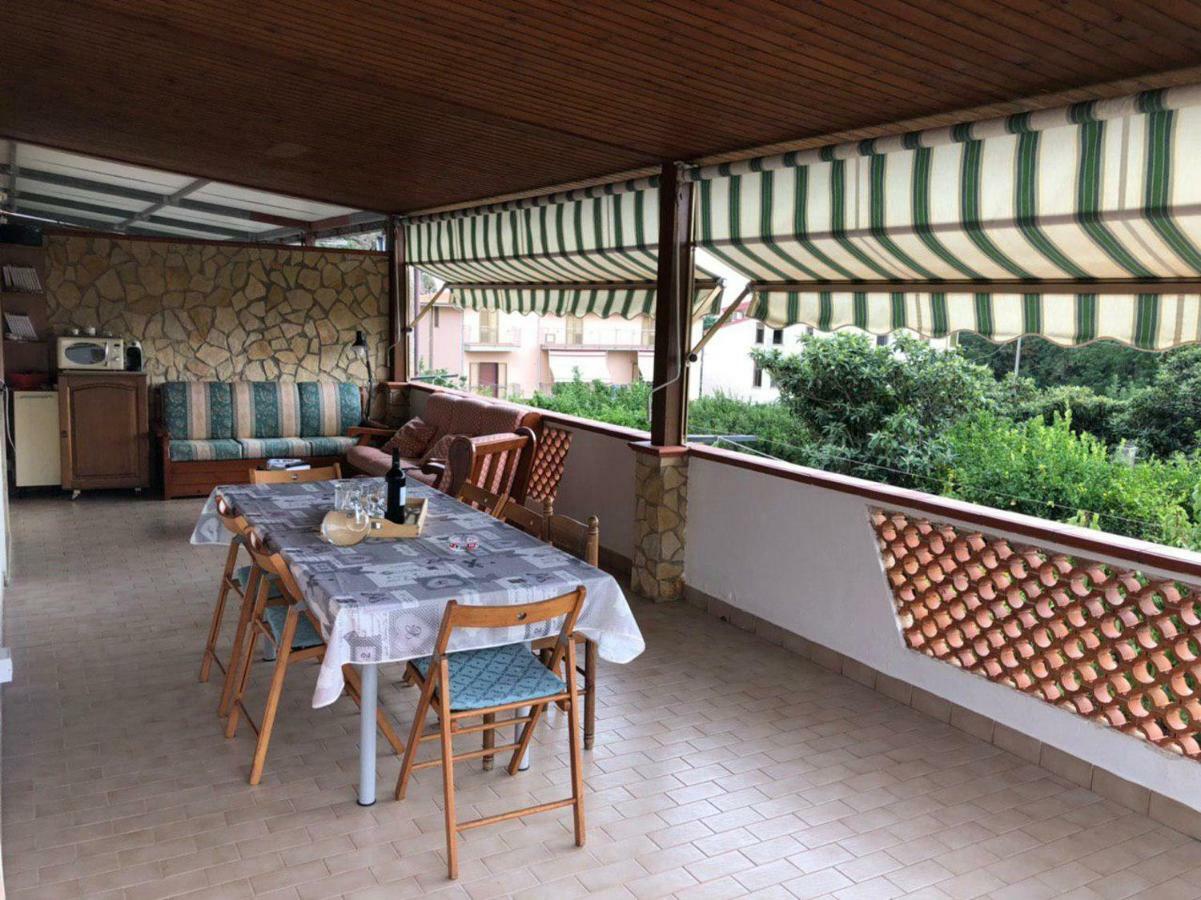 דירות צ'טרארו La Terrazza Di Carmen E Fausto מראה חיצוני תמונה